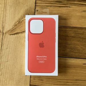 Apple iPhone 13 Pro Case